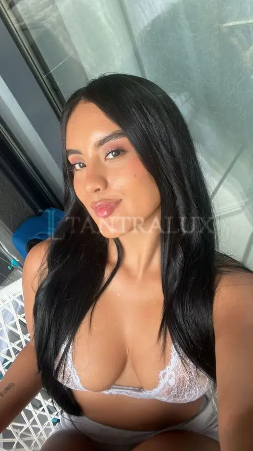 3338939367 Sexy Sofia 83079