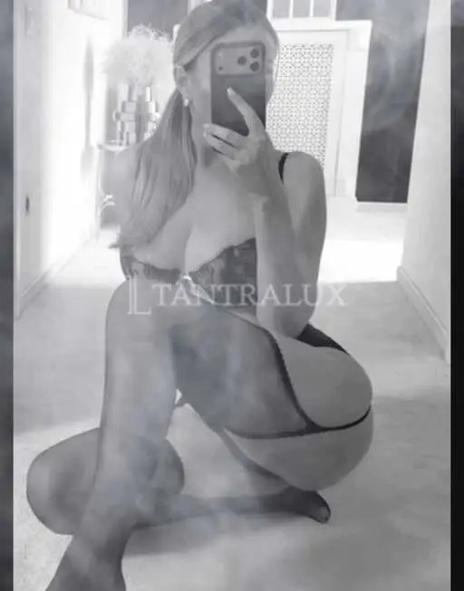 3929408803 Francesca 83836