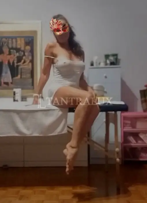 3888711196  Sofia Fontana 84264