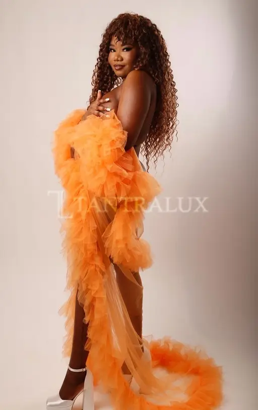 3444876520 Ms. Curvy Lux  84446