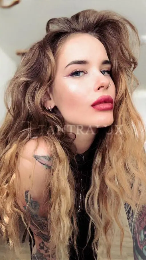 3444376394 Miss Vivvien 84594