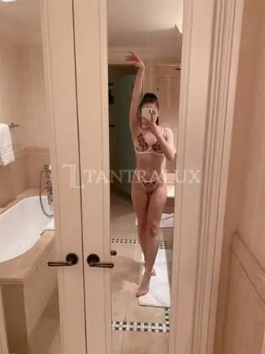 3933918316 Clara 97495