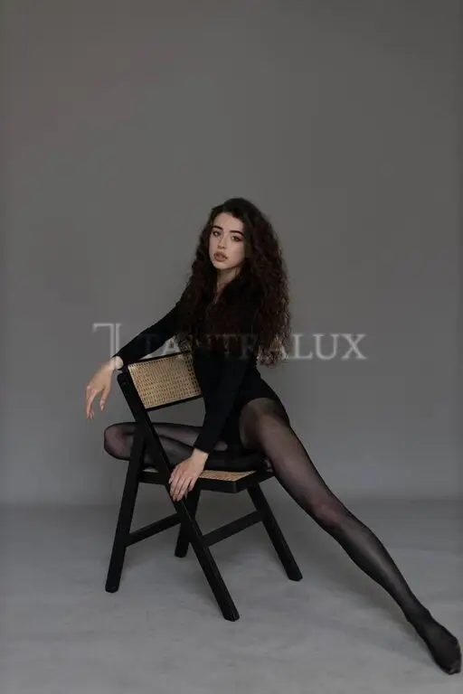 738620859 Rose 97526