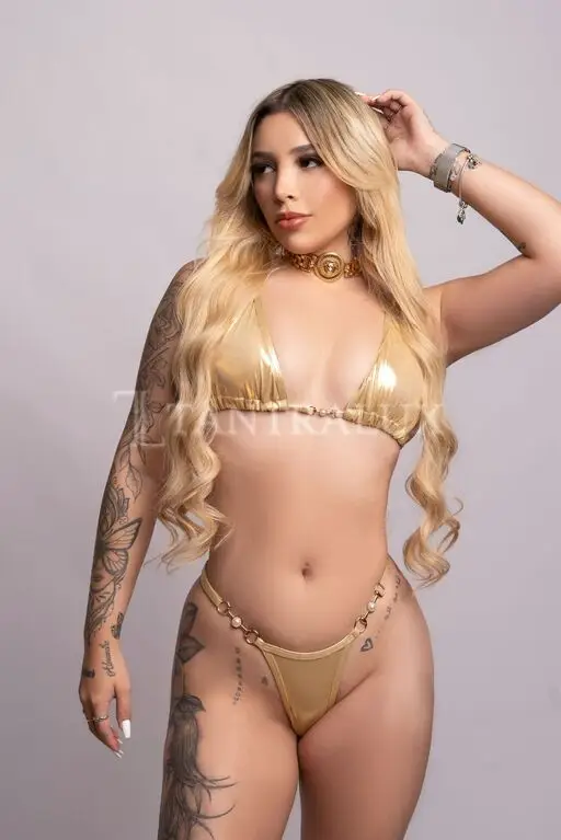 Larissa - 3447030361